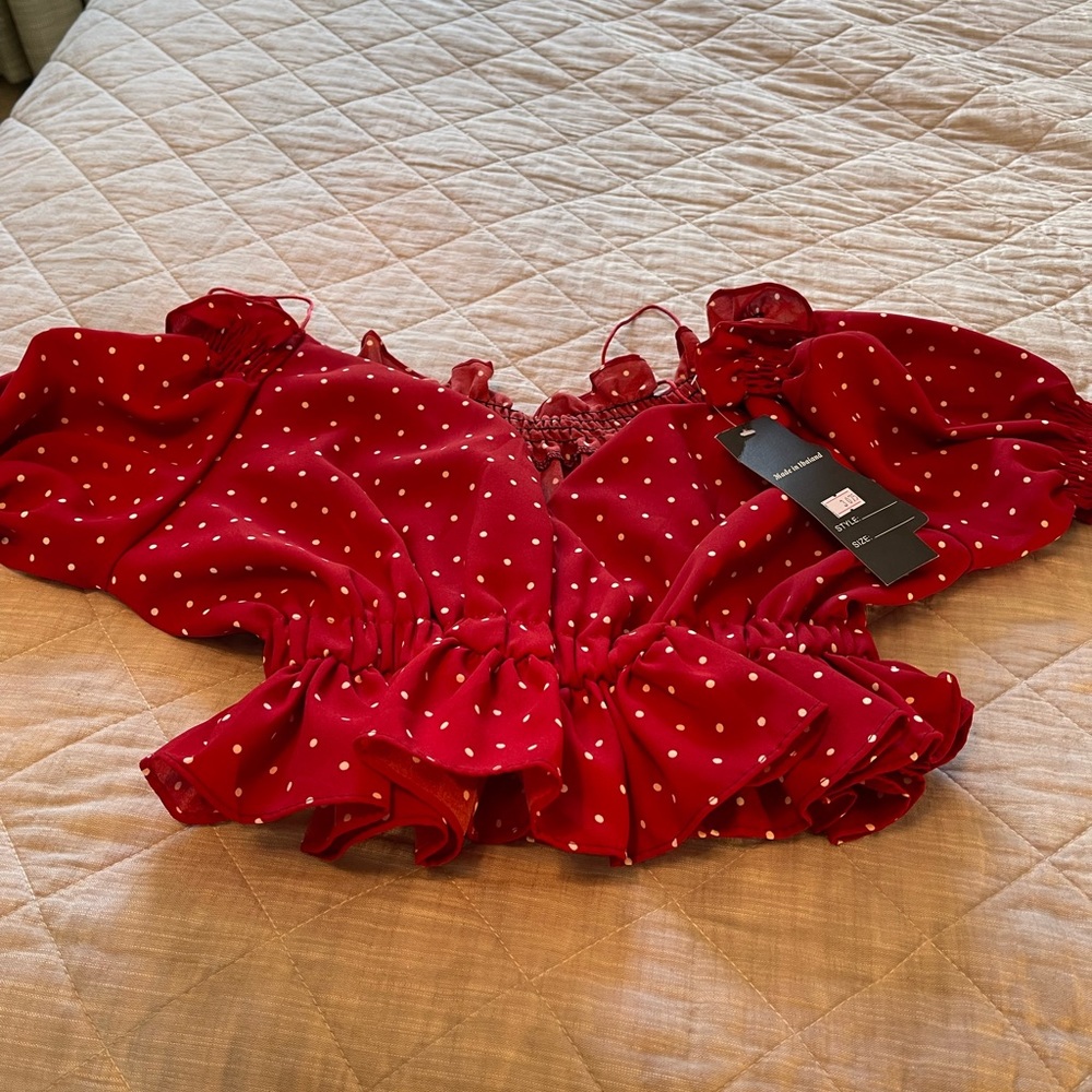Brand new raffled off shoulder blouse